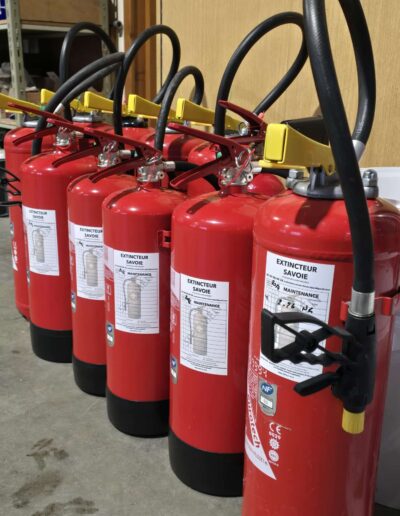 extinctincteurs. Sécurité anti-incendi
